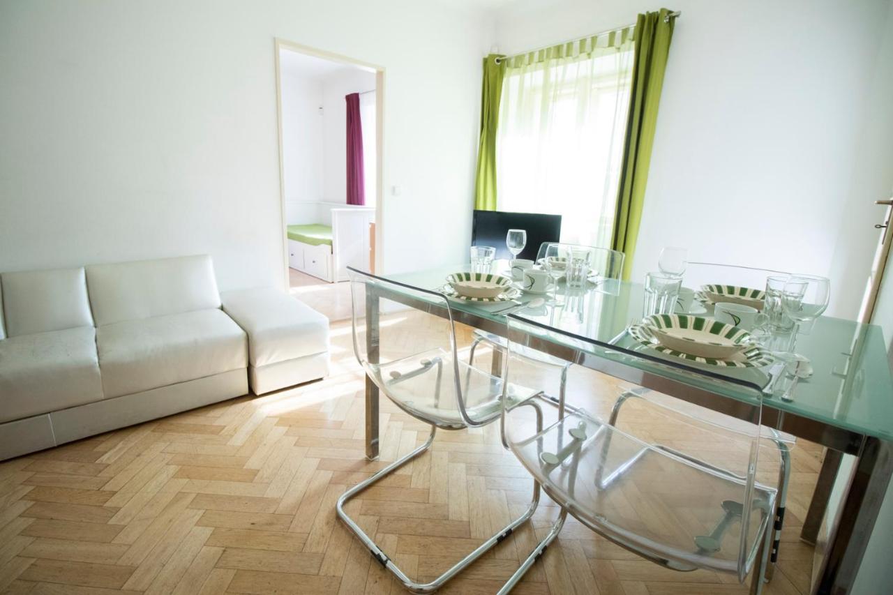 פראג Apartments Old Town Square 27 מראה חיצוני תמונה