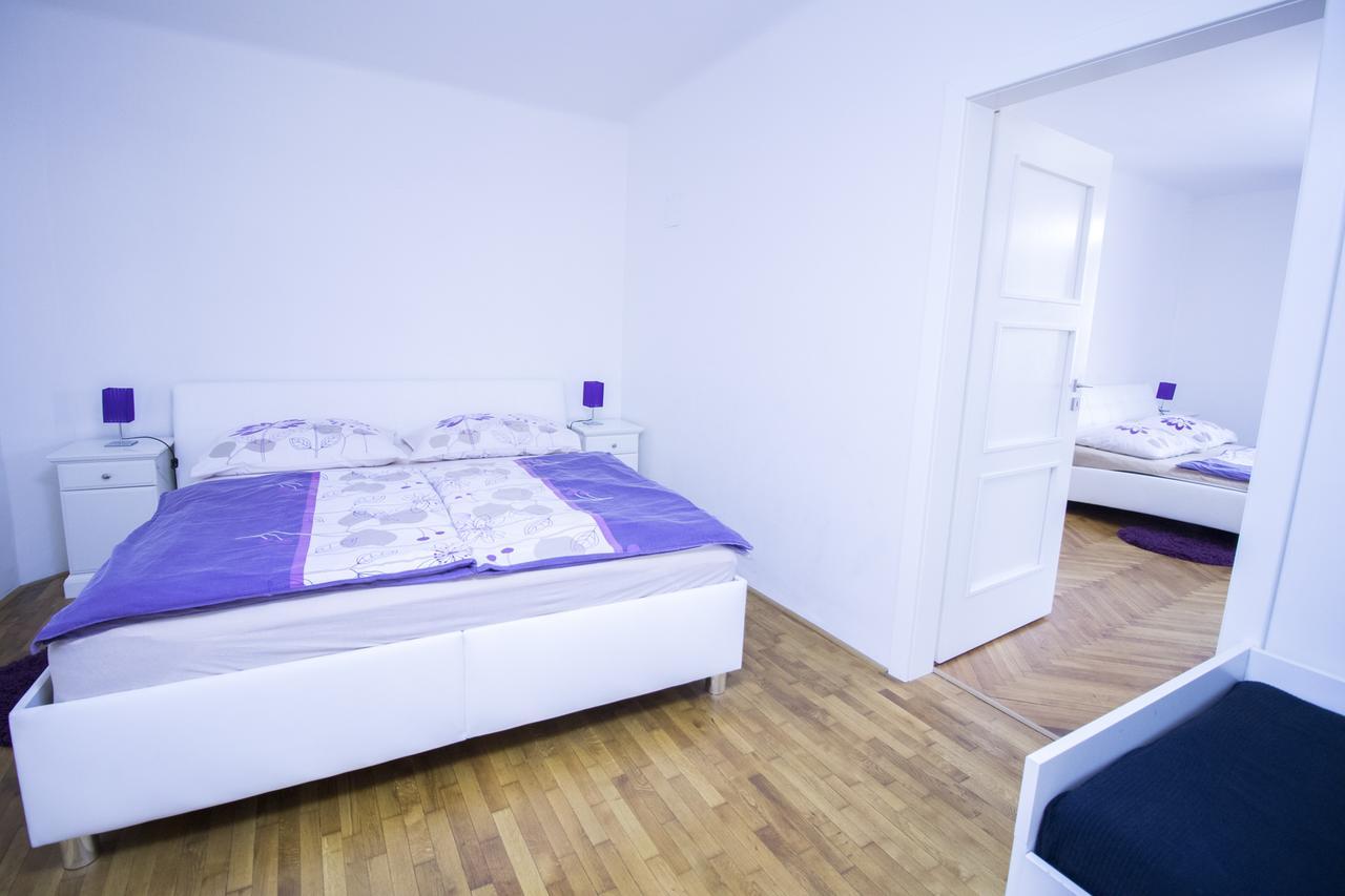 פראג Apartments Old Town Square 27 מראה חיצוני תמונה
