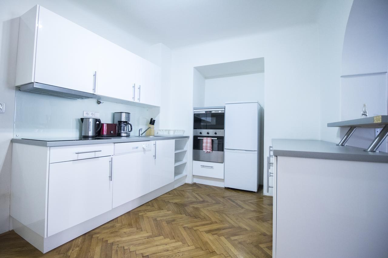 פראג Apartments Old Town Square 27 מראה חיצוני תמונה