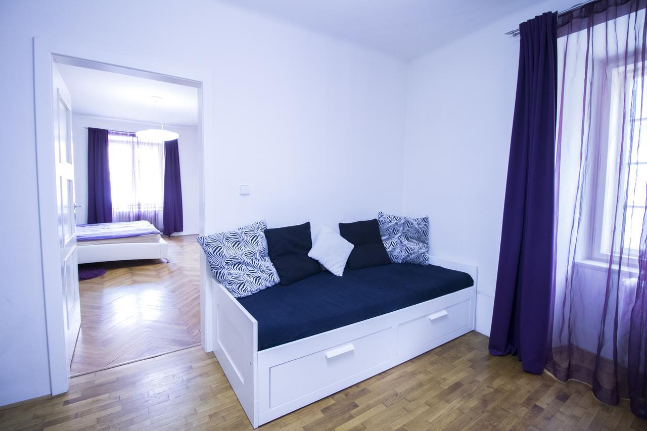 פראג Apartments Old Town Square 27 מראה חיצוני תמונה