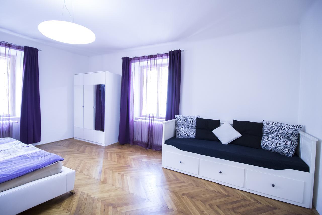 פראג Apartments Old Town Square 27 מראה חיצוני תמונה
